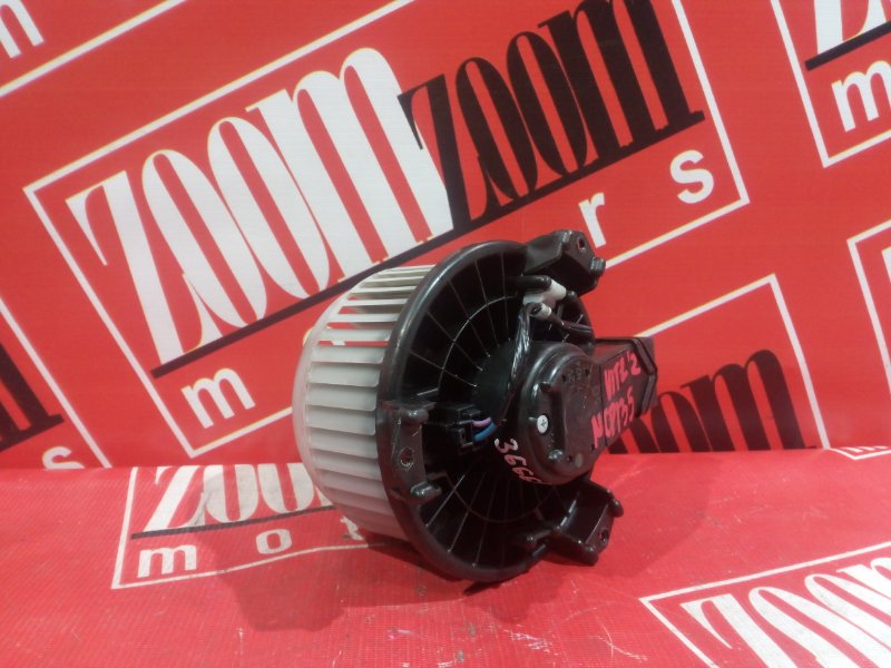 Вентилятор (мотор отопителя) Toyota Vitz NSP135 1NR-FE 2010 передний (б/у)