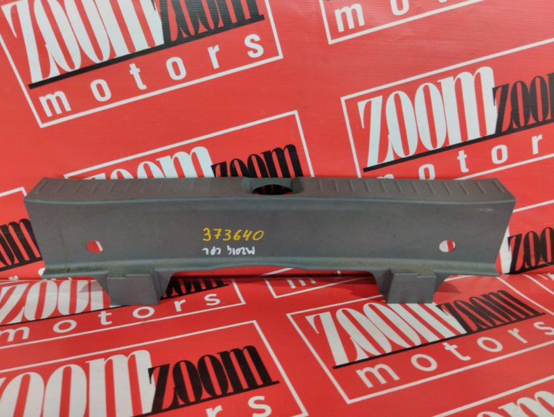 Накладка багажника Daihatsu Yrv M201G K3-VET 2000 задняя (б/у)