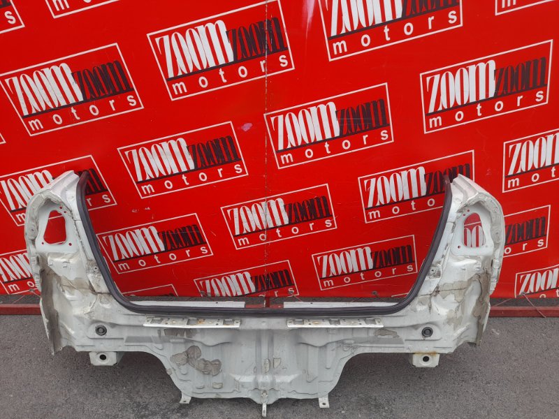 Задняя панель кузова Honda Civic Ferio ES1 D15B 2000 белый перламутр (б/у)