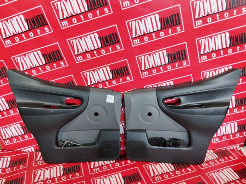 Обшивка двери Nissan Nv200 VM20 HR16DE 2009 передняя (б/у)