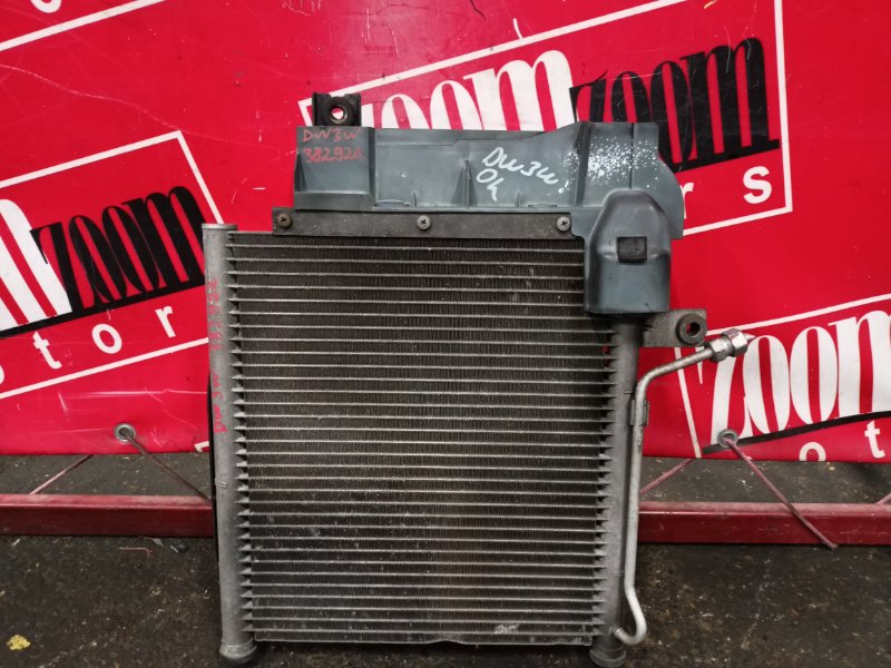 Радиатор кондиционера Mazda Demio DW3W B3E 1999 (б/у)