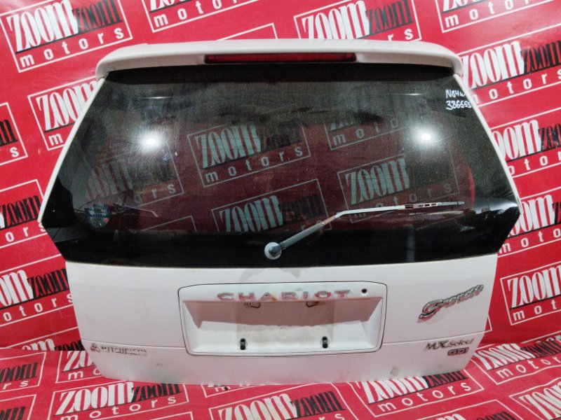 Дверь задняя багажника Mitsubishi Chariot Grandis N84W 4G64 1997 задняя белый (б/у)