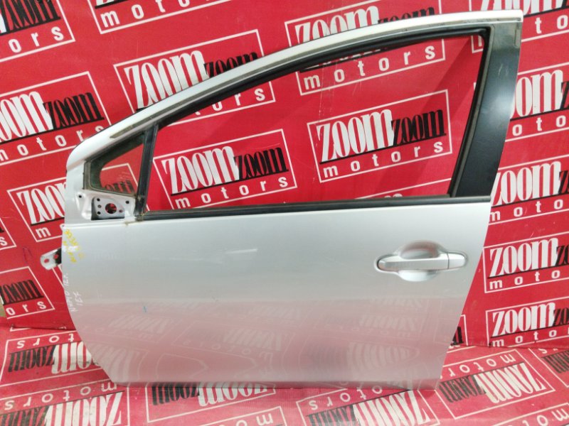 Дверь боковая Toyota Aqua NHP10 1NZ-FXE 2011 передняя левая серебро (б/у)