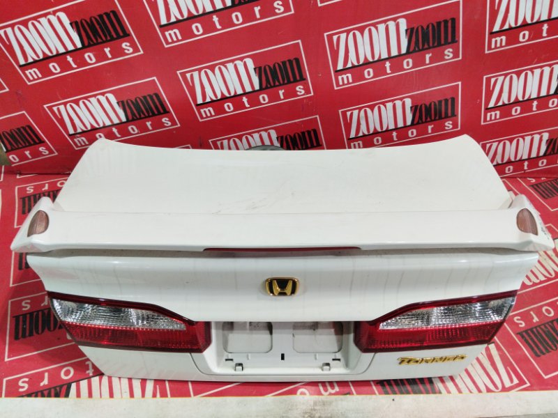 Крышка багажника Honda Torneo CF3 F18B 2000 задняя белый перламутр (б/у)