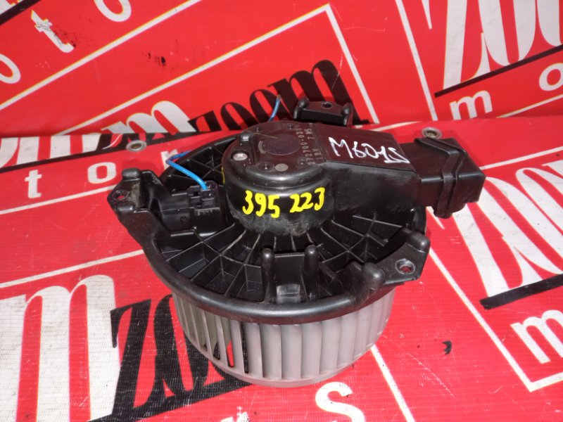 Вентилятор (мотор отопителя) Toyota Passo KGC30 1KR-FE 2010 (б/у)
