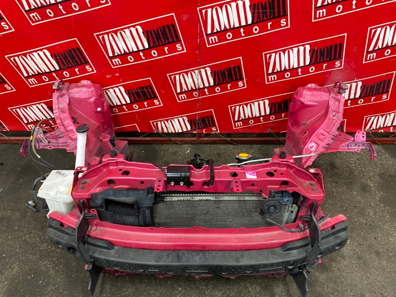 Рамка радиатора Toyota Vitz KSP130 1KR-FE 2010 розовый (б/у)