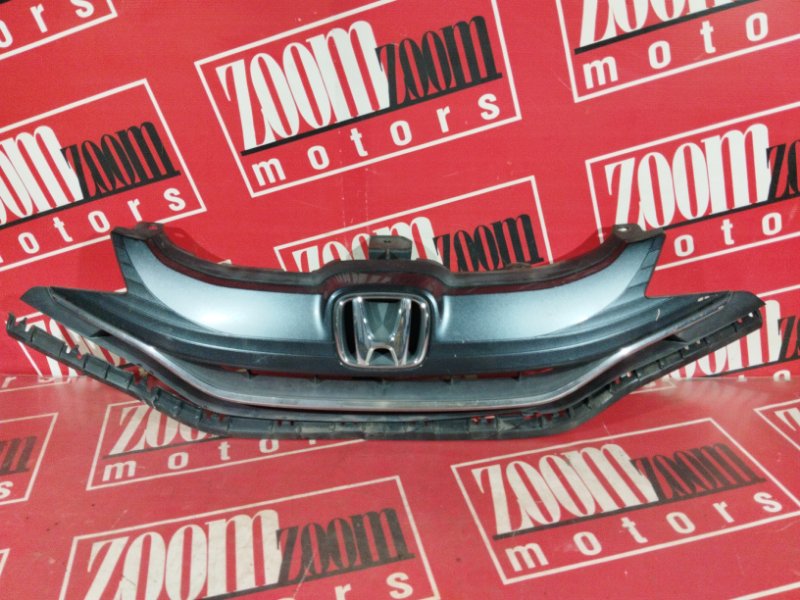 Решетка радиатора Honda Fit GK3 L13B 2013 передняя (б/у)