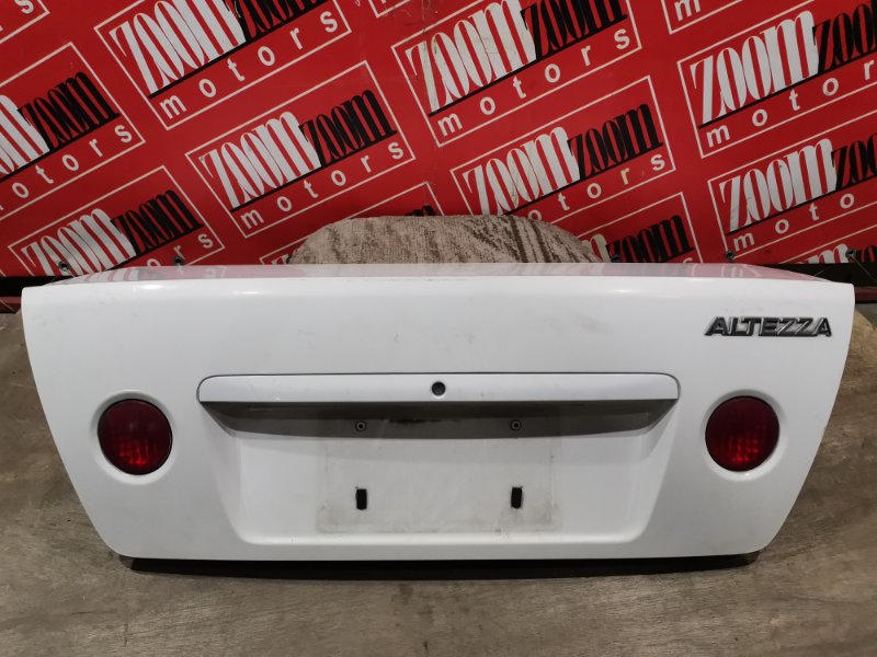 Крышка багажника Toyota Altezza SXE10 3S-GE 2001 задняя белый (б/у)