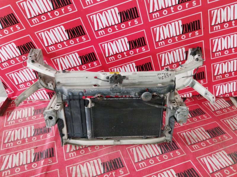Рамка радиатора Toyota Probox NCP50V 2NZ-FE 2002 передняя белый (б/у)