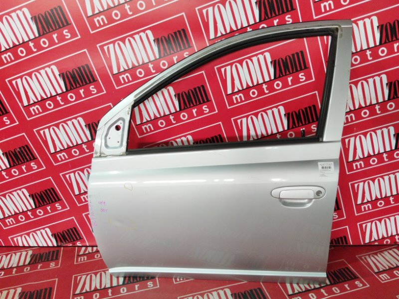 Дверь боковая Toyota Vitz SCP10 1SZ-FE 2000 передняя левая серебро (б/у)