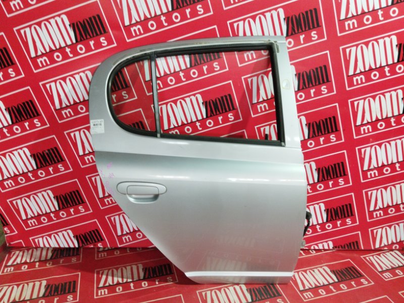 Дверь боковая Toyota Vitz SCP10 1SZ-FE 2000 задняя правая серебро (б/у)