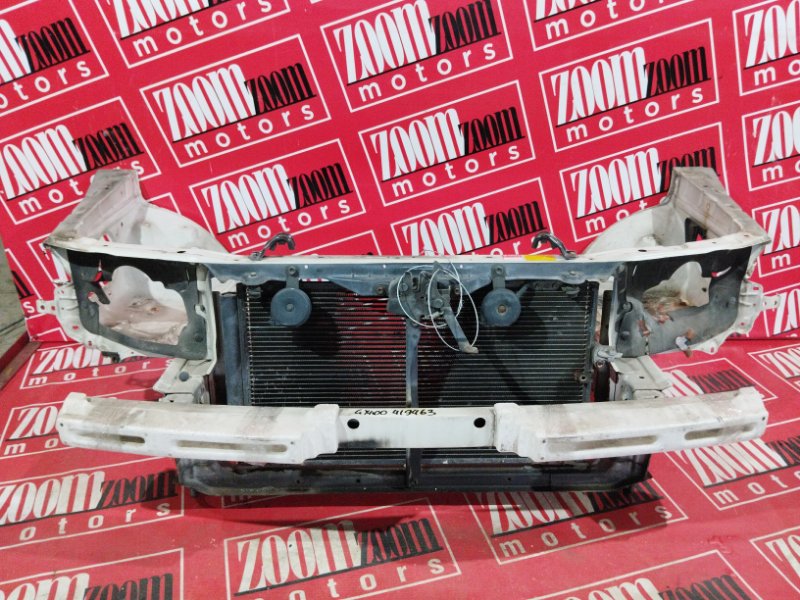 Рамка радиатора Toyota Mark Ii GX100 1G-FE 2000 белый (б/у)