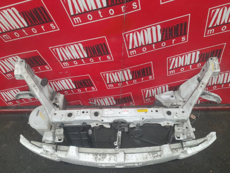 Рамка радиатора Toyota Funcargo NCP20 2NZ-FE 1999 белый (б/у)