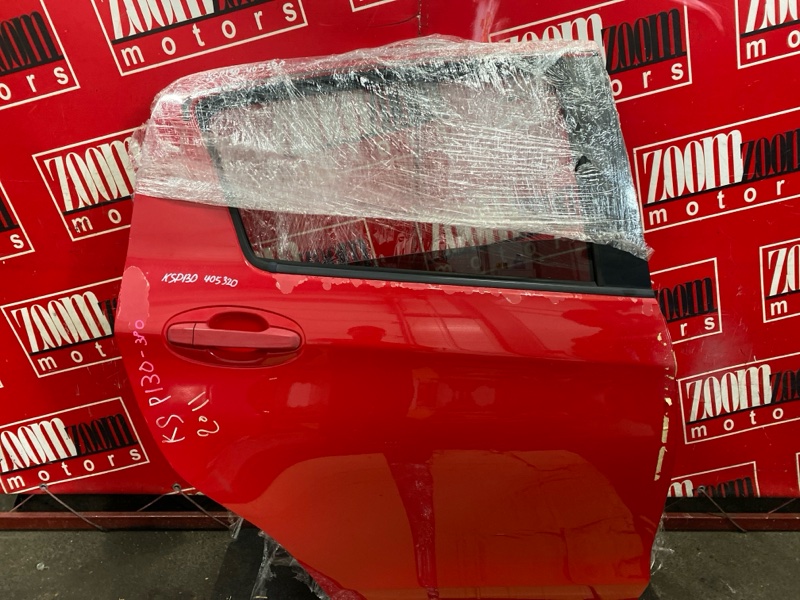 Дверь боковая Toyota Vitz KSP130 1KR-FE 2010 задняя правая красный (б/у)