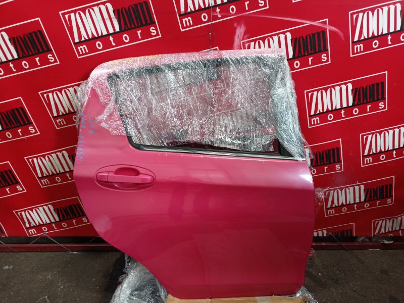 Дверь боковая Toyota Vitz NSP130 1NR-FE 2010 задняя правая розовый (б/у)