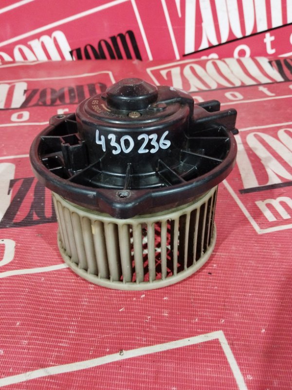 Вентилятор (мотор отопителя) Honda Cr-V RD2 B20B 1998 (б/у)