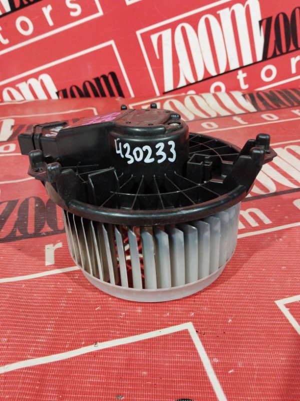 Вентилятор (мотор отопителя) Honda Fit GP5 LEB 2015 (б/у)