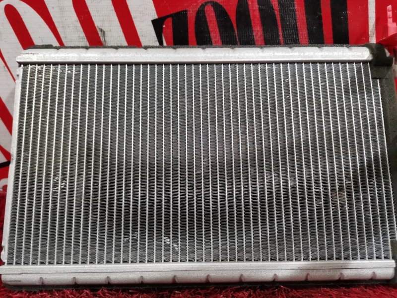 Радиатор отопителя CIVIC 2005-2008 FD1 R18A Радиатор отопителя CIVIC 2005-2008 FD1 R18A