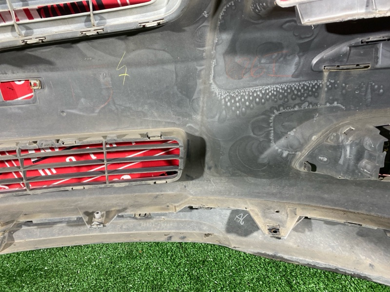 Бампер передний AVENSIS 2002-2010 AZT250 1AZ-FSE