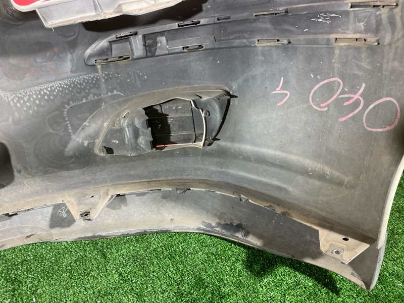 Бампер передний AVENSIS 2002-2010 AZT250 1AZ-FSE