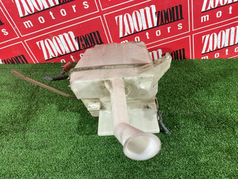 Бачок омывателя AVENSIS 2002-2010 AZT250 1AZ-FSE Бачок омывателя AVENSIS 2002-2010 AZT250 1AZ-FSE