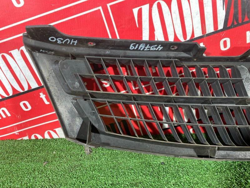 Решетка радиатора PRESAGE 1998-2003 HU30 VQ30DE