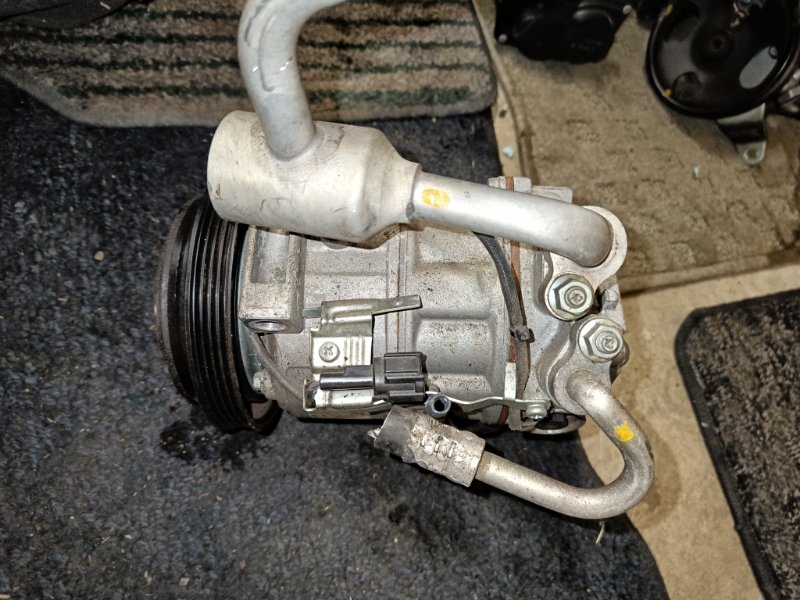 Компрессор кондиционера Infiniti g25 V36 VQ25HR 92600-1MB0B контрактная