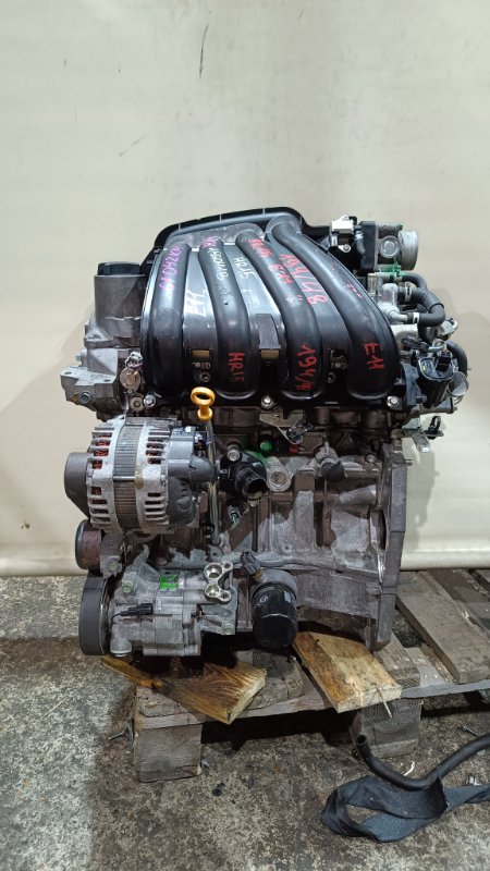 Двигатель Nissan note E11 HR15DE