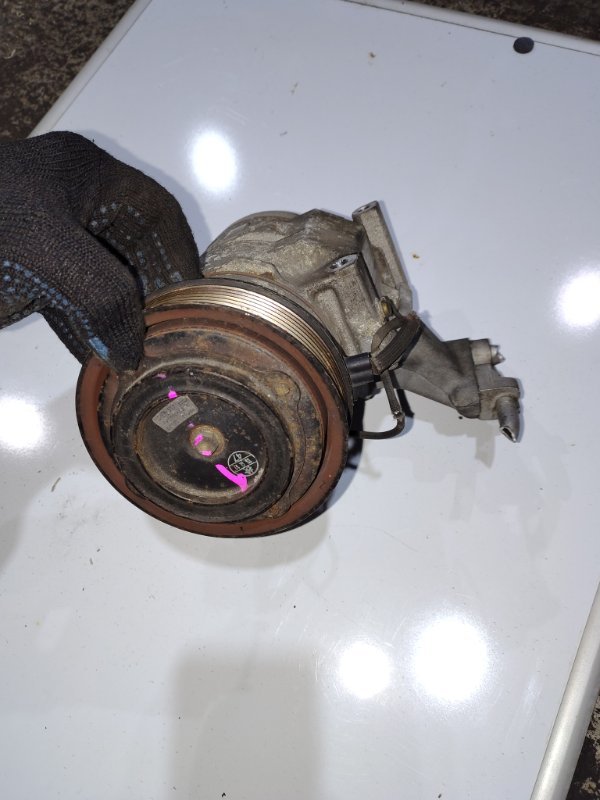 Компрессор кондиционера TOYOTA IPSUM ACM21W 2AZFE Компрессор кондиционера TOYOTA IPSUM ACM21W 2AZFE