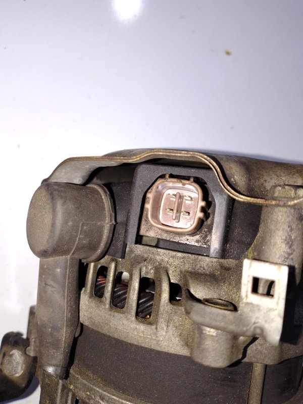 Генератор HONDA STREAM RN8 R20A Генератор HONDA STREAM RN8 R20A