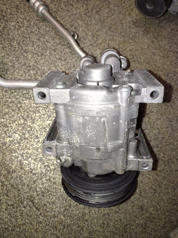 Компрессор кондиционера FORESTER SHJ FB20