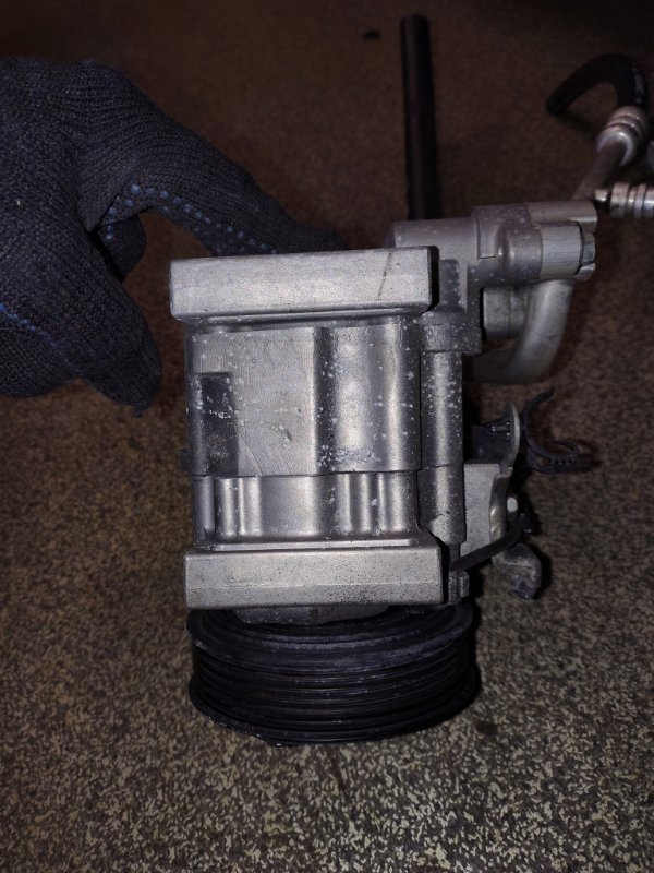 Компрессор кондиционера SUBARU FORESTER SHJ FB20