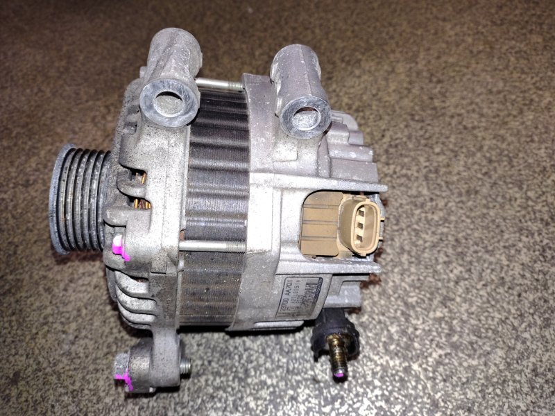 Генератор SUBARU FORESTER SHJ FB20 23700-AA701 контрактная