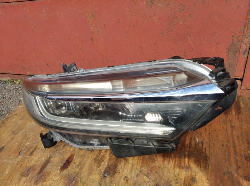 Фара HONDA SHUTTLE GK8 L15B 2016 передняя правая (б/у)