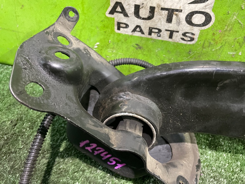 Рычаг задний правый Q3 2012 8U CFFA