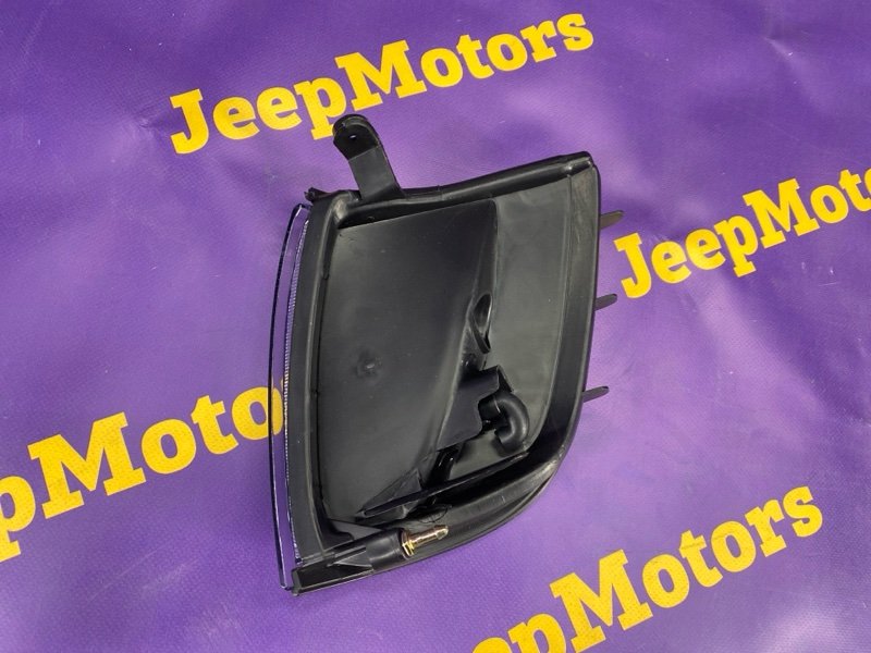 Габарит передний правый HILUX SURF KZN185 1KZ-TE