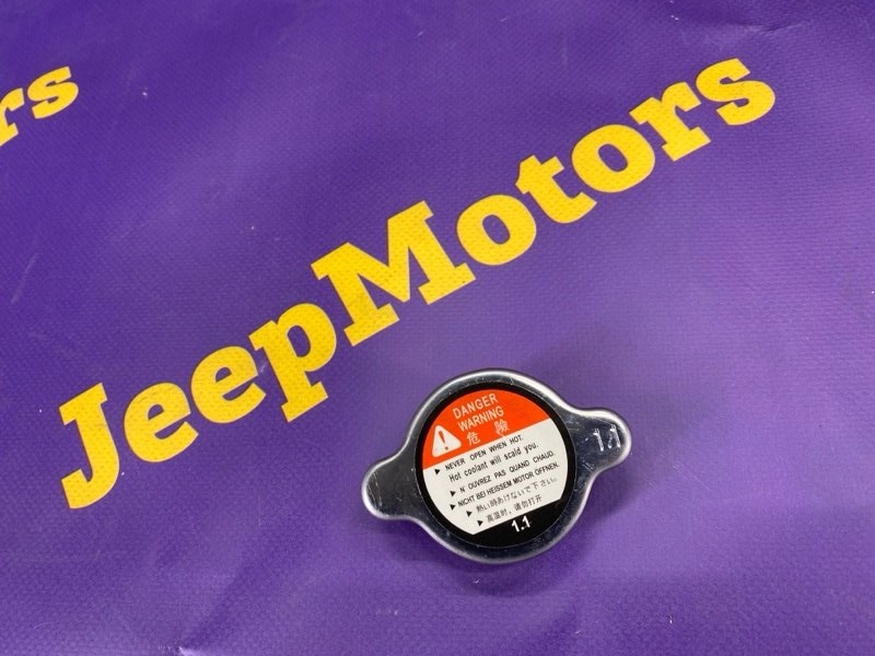 Крышка радиатора Lexus LX470 UZJ100 2UZFE 16401-67150 новая