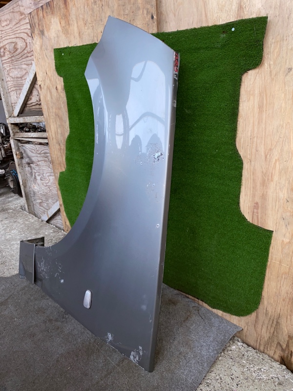 Крыло переднее левое SRX 2003