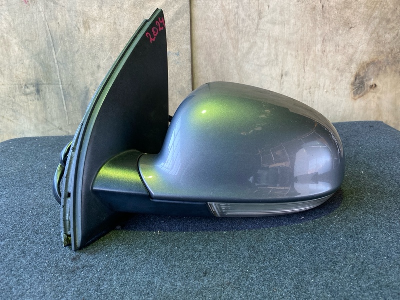 Зеркало левое GOLF 2004 1K1/MK5