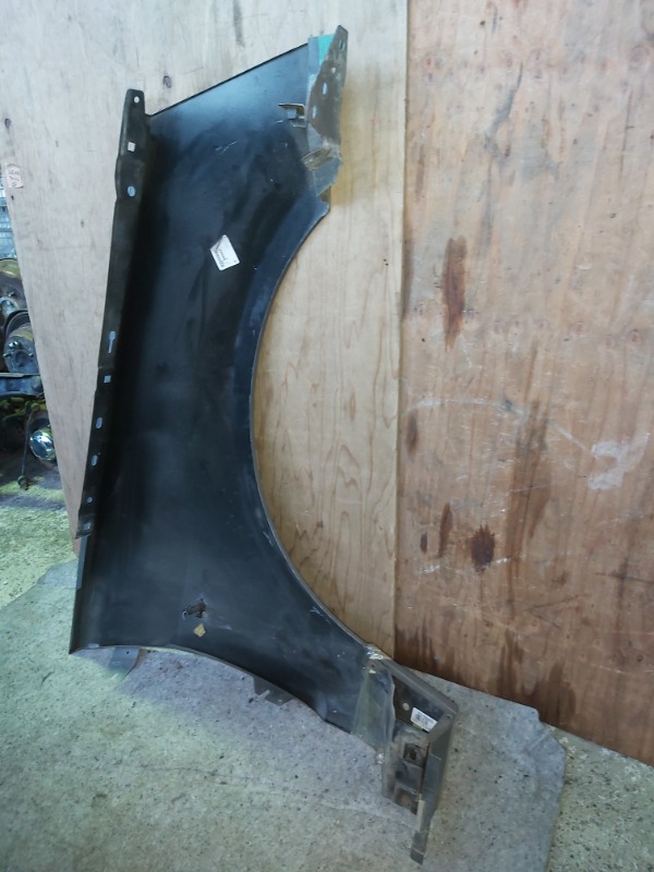 Крыло переднее левое SRX 2003