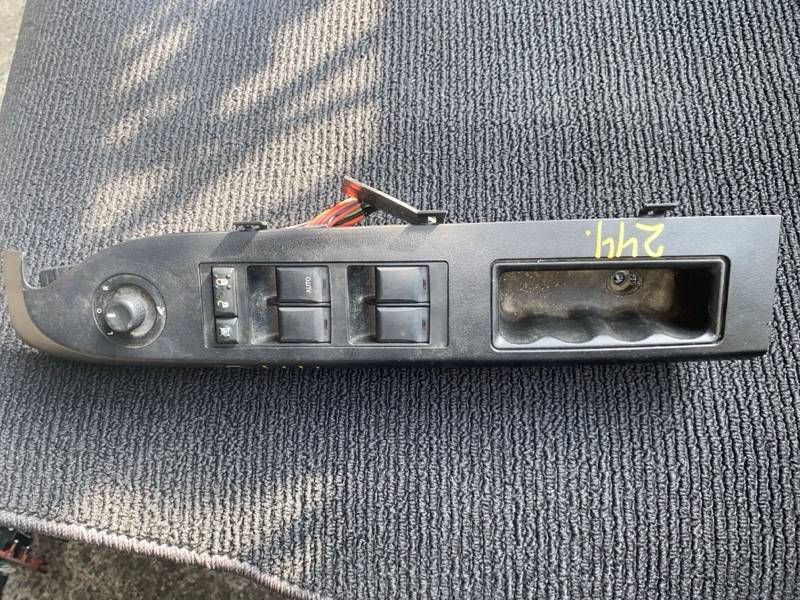 Пульт Стеклоподъемника передний правый JEEP PATRIOT MK74 04602781AA контрактная