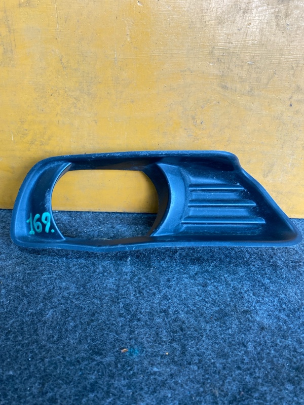 Очки на противотуманки передние правые TOYOTA CAMRY ACV45 52127-33040 контрактная