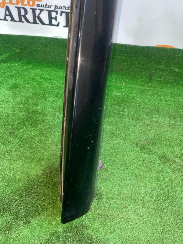 Порог правый SABER UA4