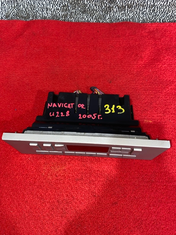 Блок управления климат-контролем NAVIGATOR U228