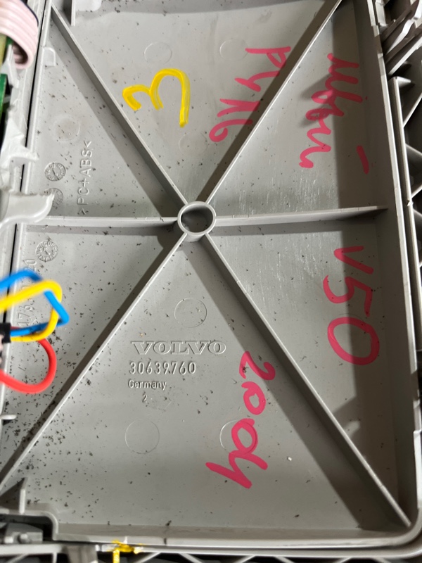 Плафон салона V50 MW20