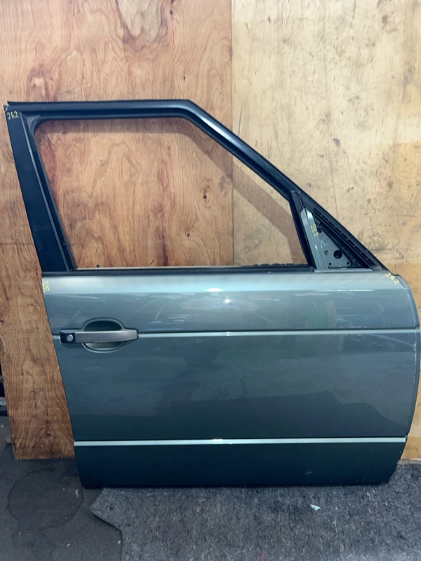Запчасть дверь передняя правая LAND ROVER RANGE ROVER 2005 L322 контрактная Дверь передняя правая LAND ROVER RANGE ROVER 2005 L322 контрактная