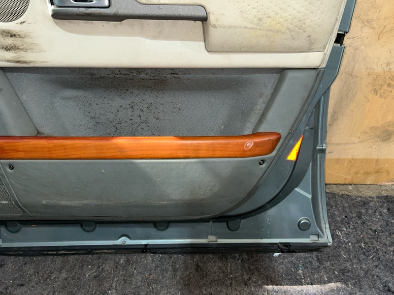 Дверь передняя правая RANGE ROVER 2005 L322 Дверь передняя правая RANGE ROVER 2005 L322