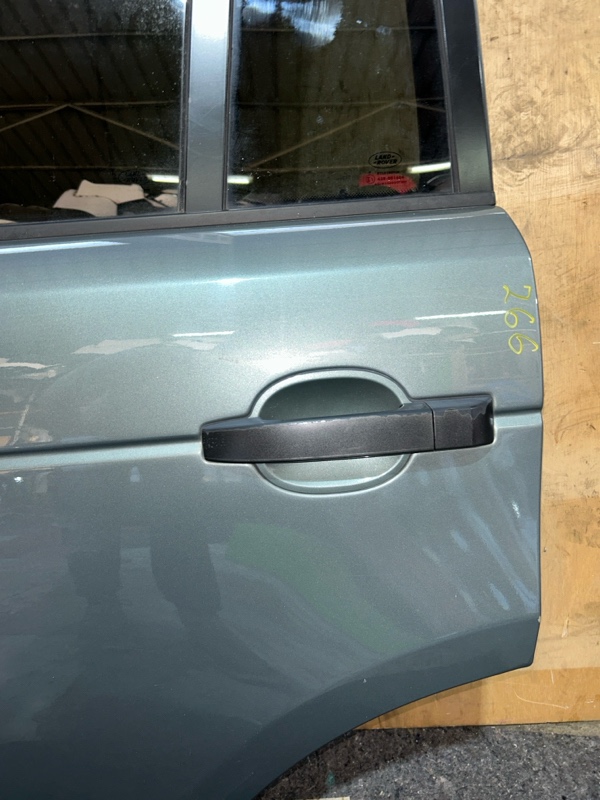 Дверь задняя левая RANGE ROVER 2005 L322