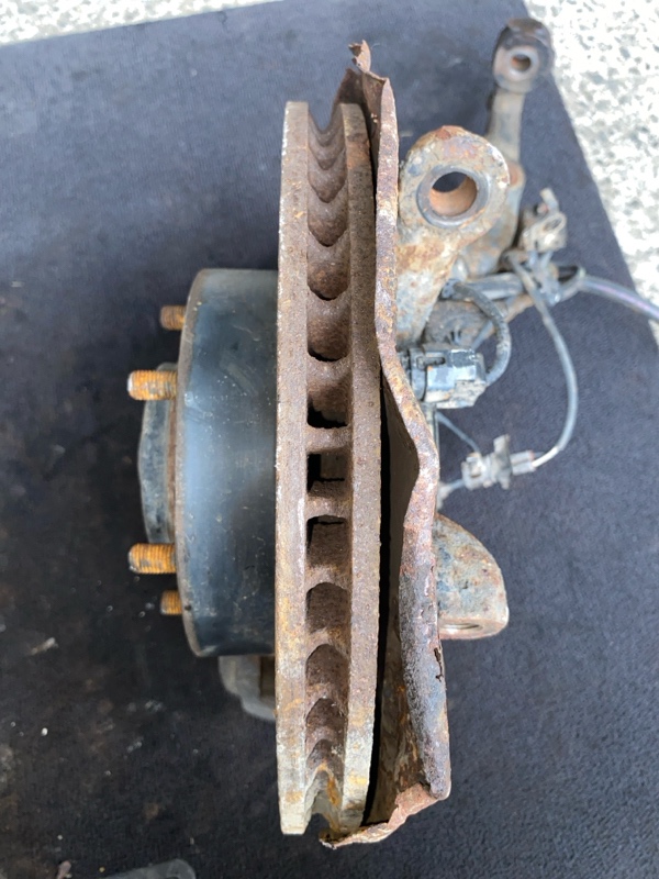 Ступица правая передняя для TOYOTA HILUX SURF KDN215 1KDFTV, 47730-35160 3 ракурс Ступица правая передняя для TOYOTA HILUX SURF KDN215 1KDFTV, 47730-35160 3 ракурс