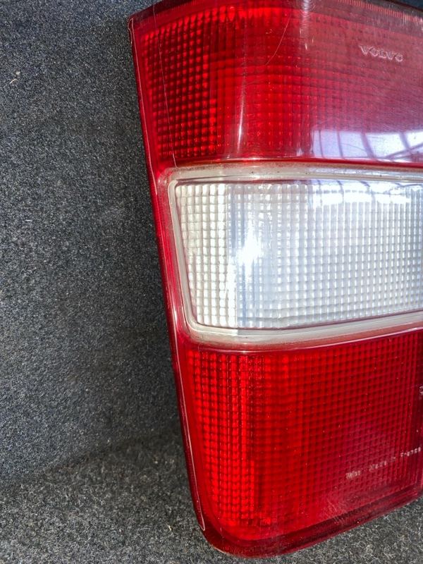 Вставка багажника правая 850 1993 LW45 Вставка багажника правая 850 1993 LW45